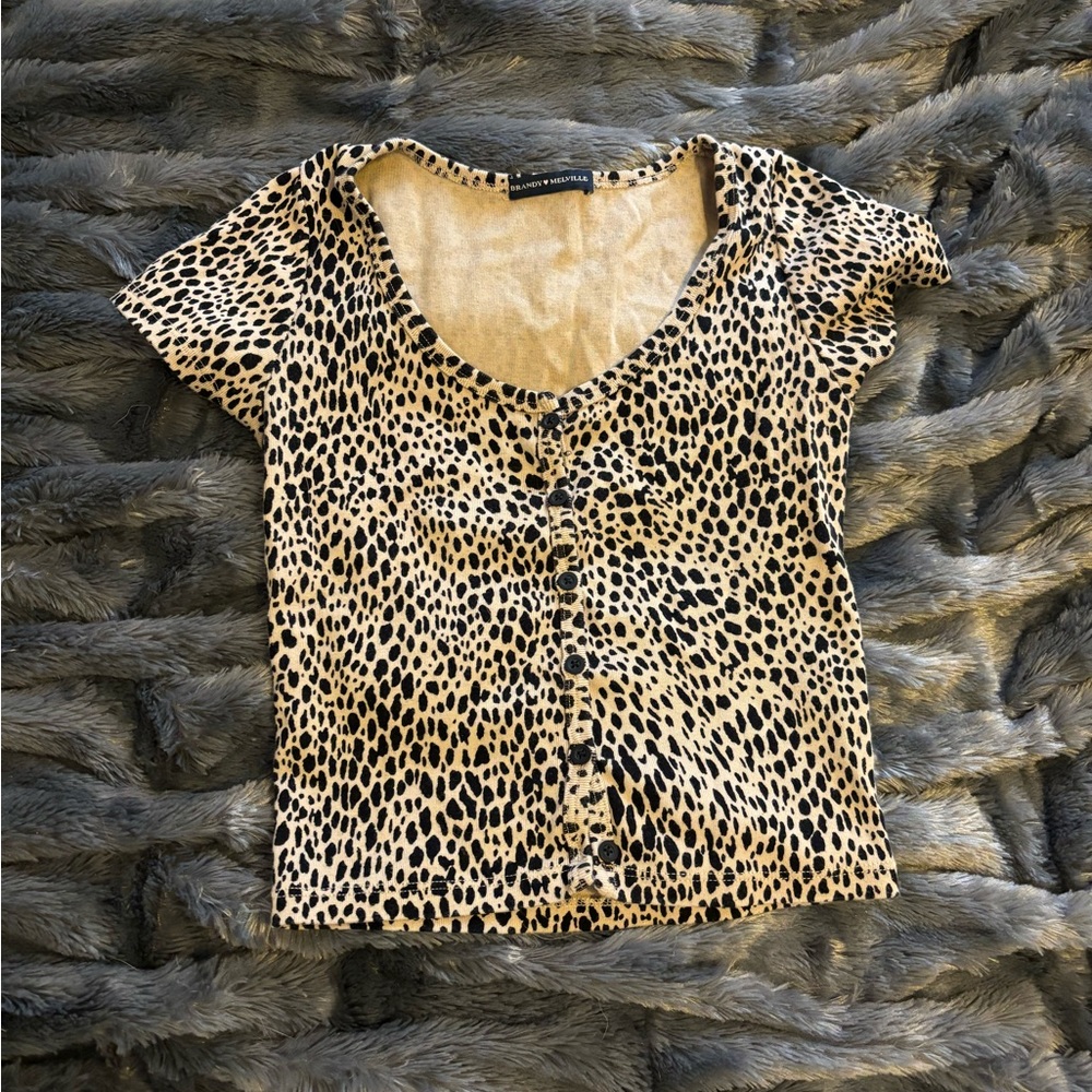 Brandy Melville Zelly Top